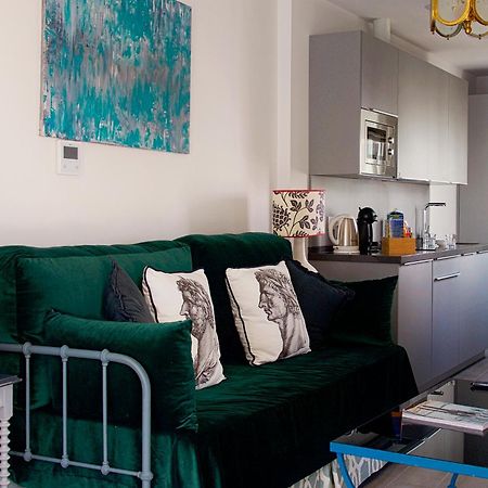 โอเวอร์แลนด์ สวีท กาเตดรัล Apartment เซบีญา ภายนอก รูปภาพ