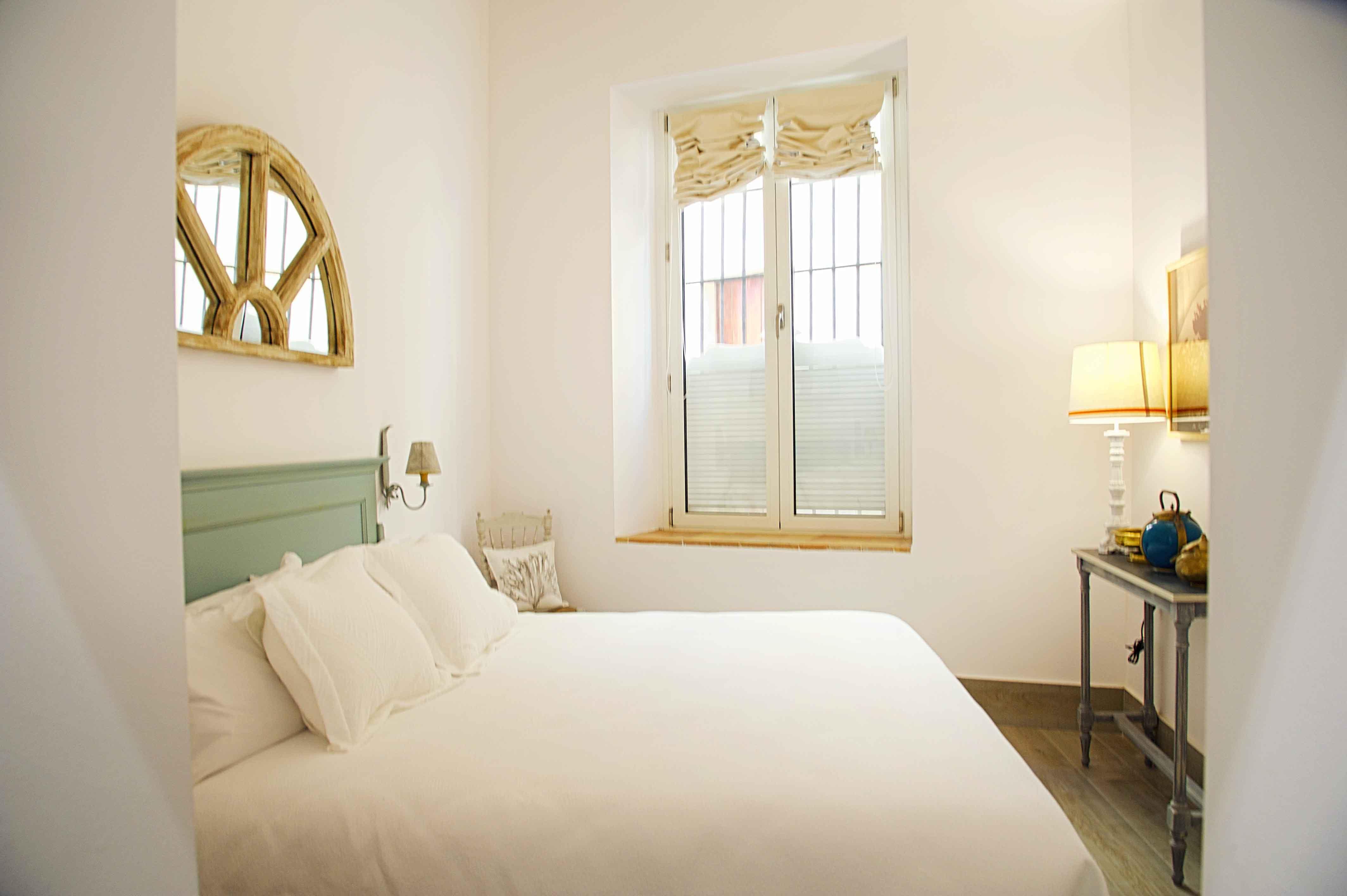 โอเวอร์แลนด์ สวีท กาเตดรัล Apartment เซบีญา ภายนอก รูปภาพ