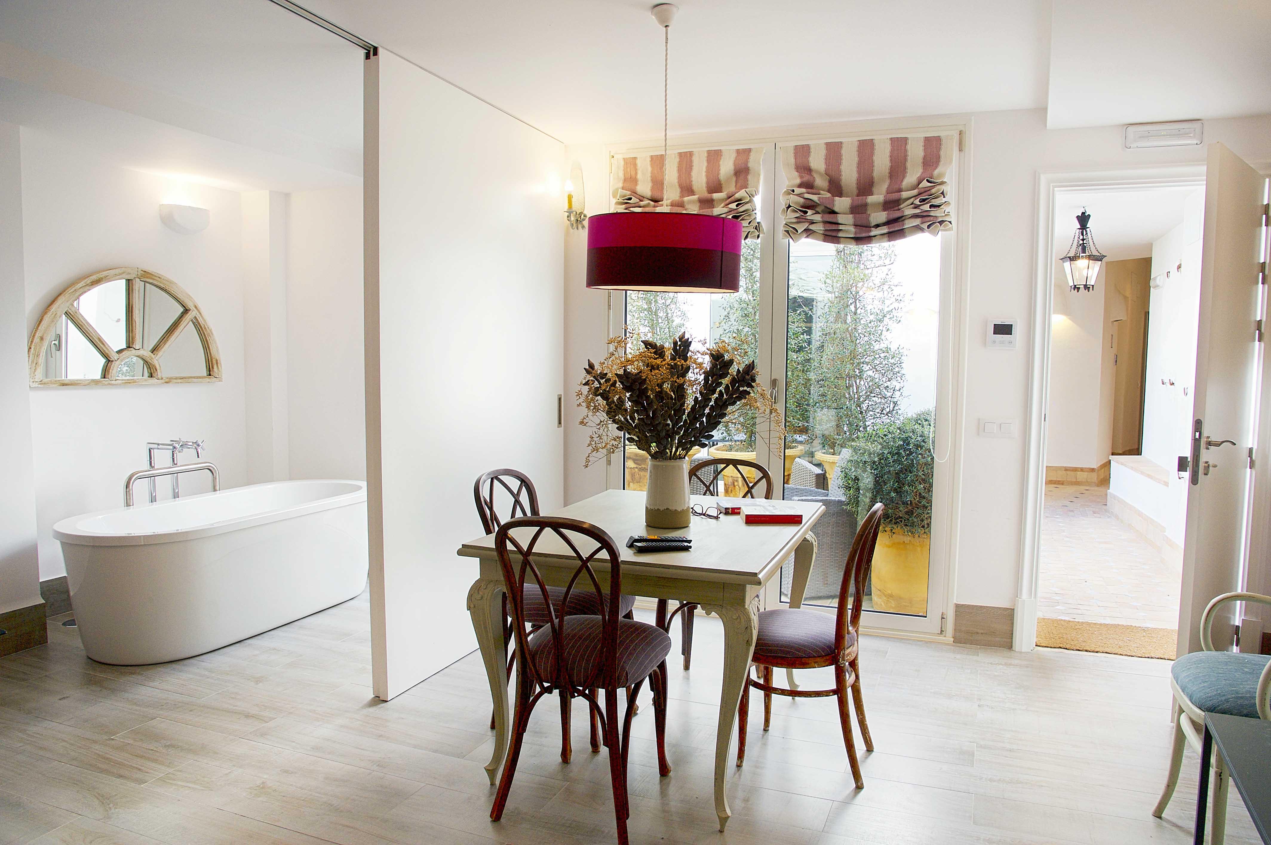 โอเวอร์แลนด์ สวีท กาเตดรัล Apartment เซบีญา ภายนอก รูปภาพ