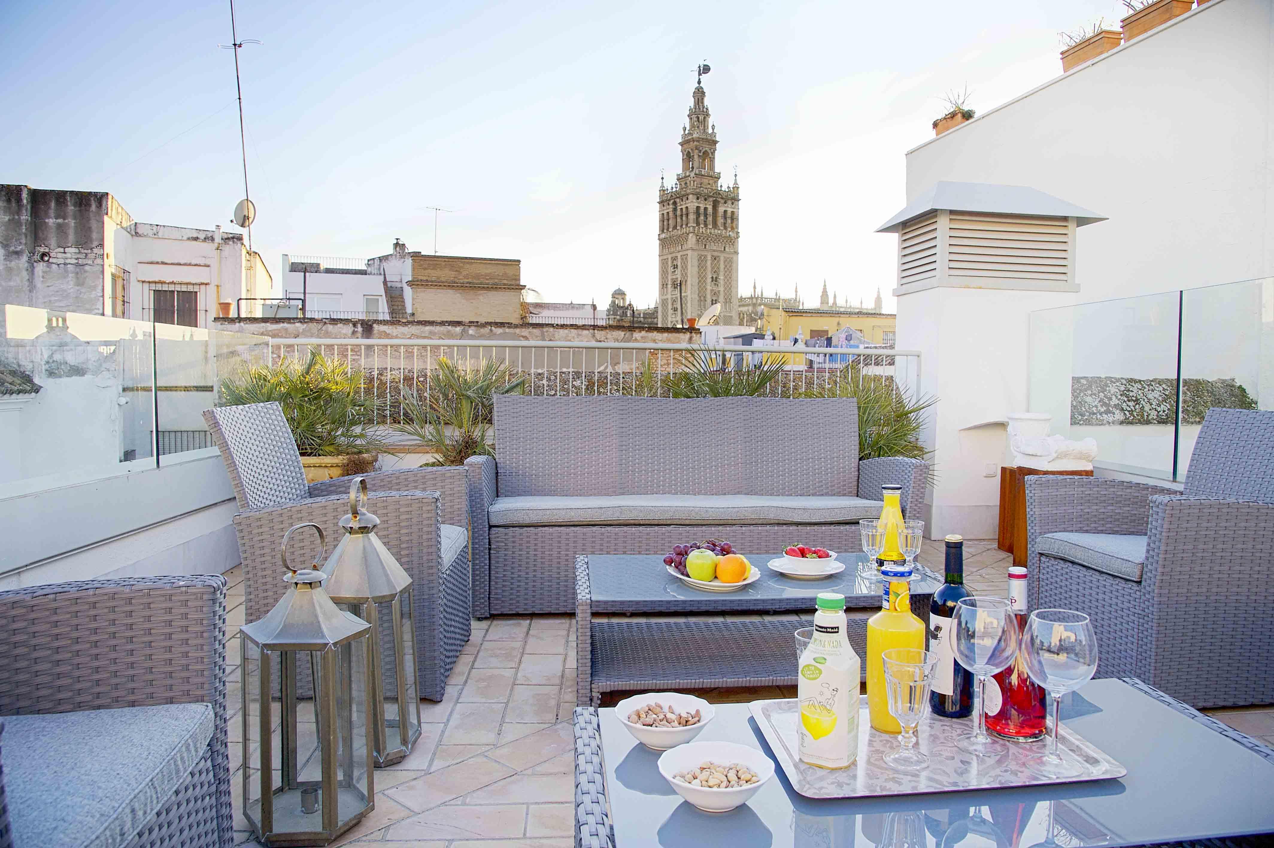 โอเวอร์แลนด์ สวีท กาเตดรัล Apartment เซบีญา ภายนอก รูปภาพ